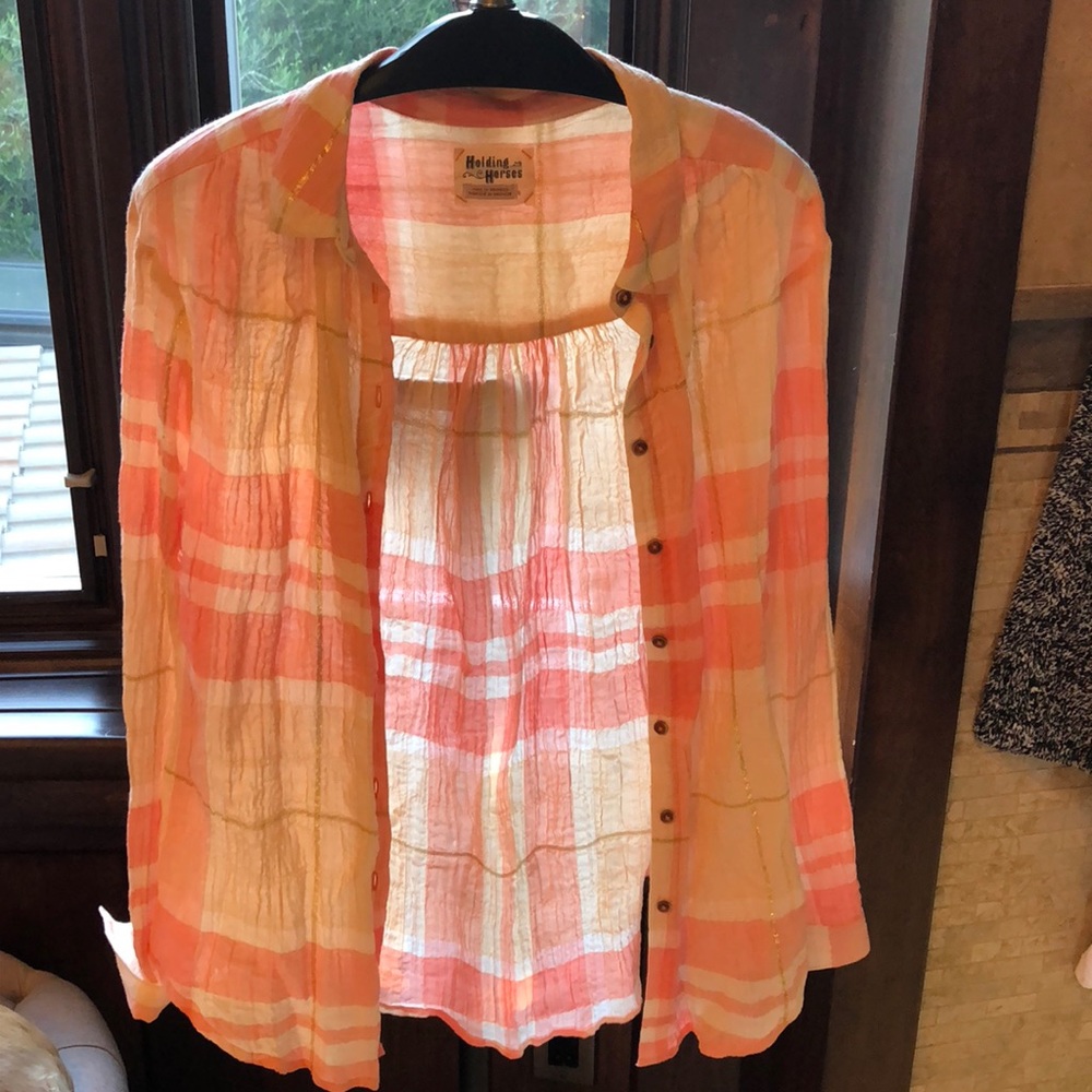 Peach/pink top